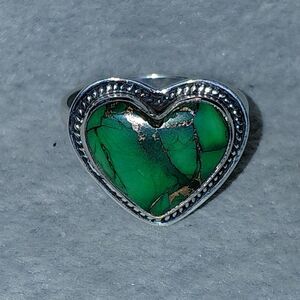 Heart-Shaped Green Dahlia Sterling Silver Ring